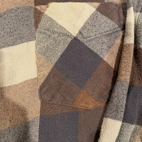 Vintage Y2K Rusty Men's Casual Brown and Cream Checkered Shirt - Picture 2 of 10